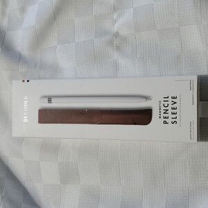 Apple Magnetic Pencil Sleeve. Genuine Leather. Oak Brown